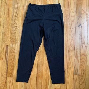 Medium crop leggings